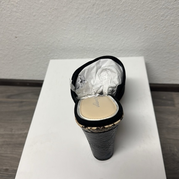 Marco Sharcho Macy's Black and Tan Women's Heeled Mules - Picture 6 of 6